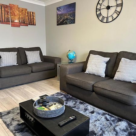 Modern Cosy Warm Home With Free Parking Chelmsford Exterior foto